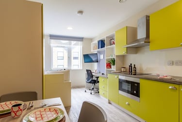Silver Studio at The Barn, Bampfylde Street, Newtown, Exeter, EX12FQ - Image 1